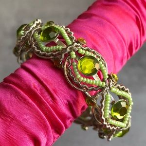 Green Silver Bead Jewel Clamp Bangle Bracelet